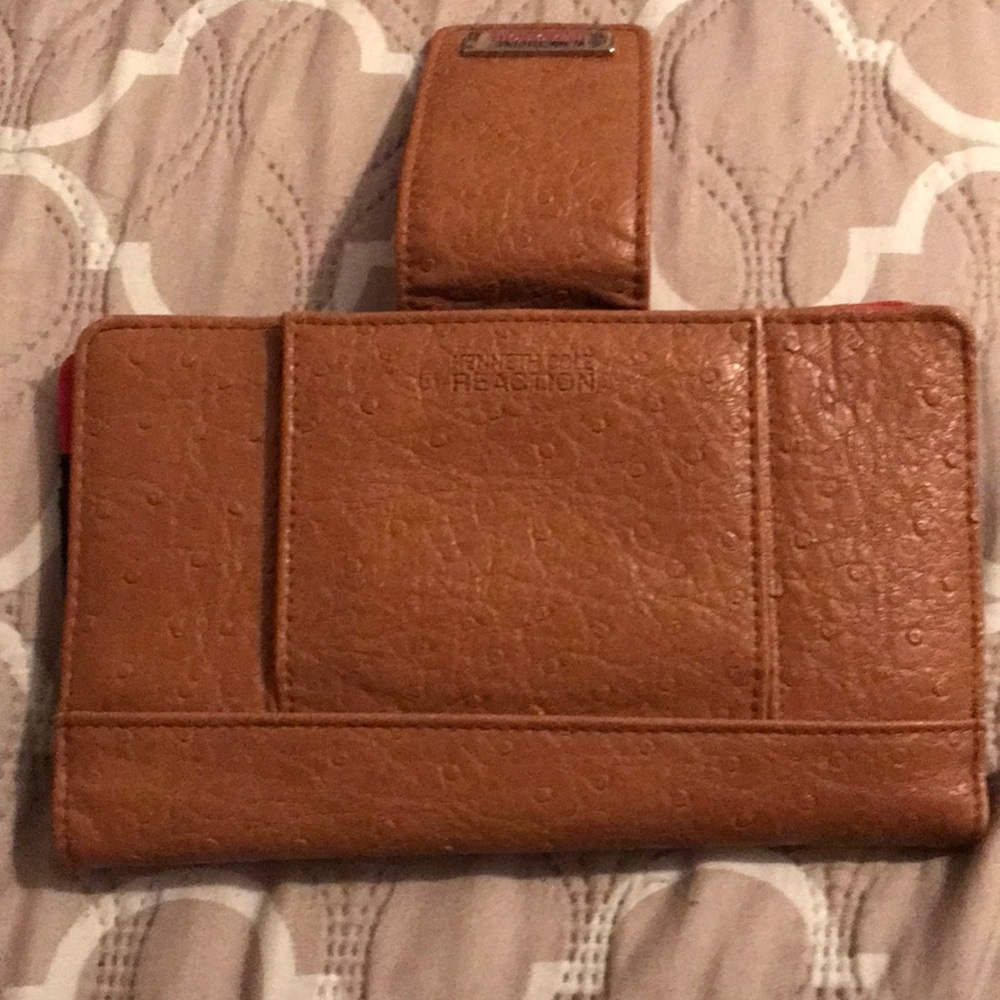 Kenneth Cole Reaction Wallet - Picture 6 of 6